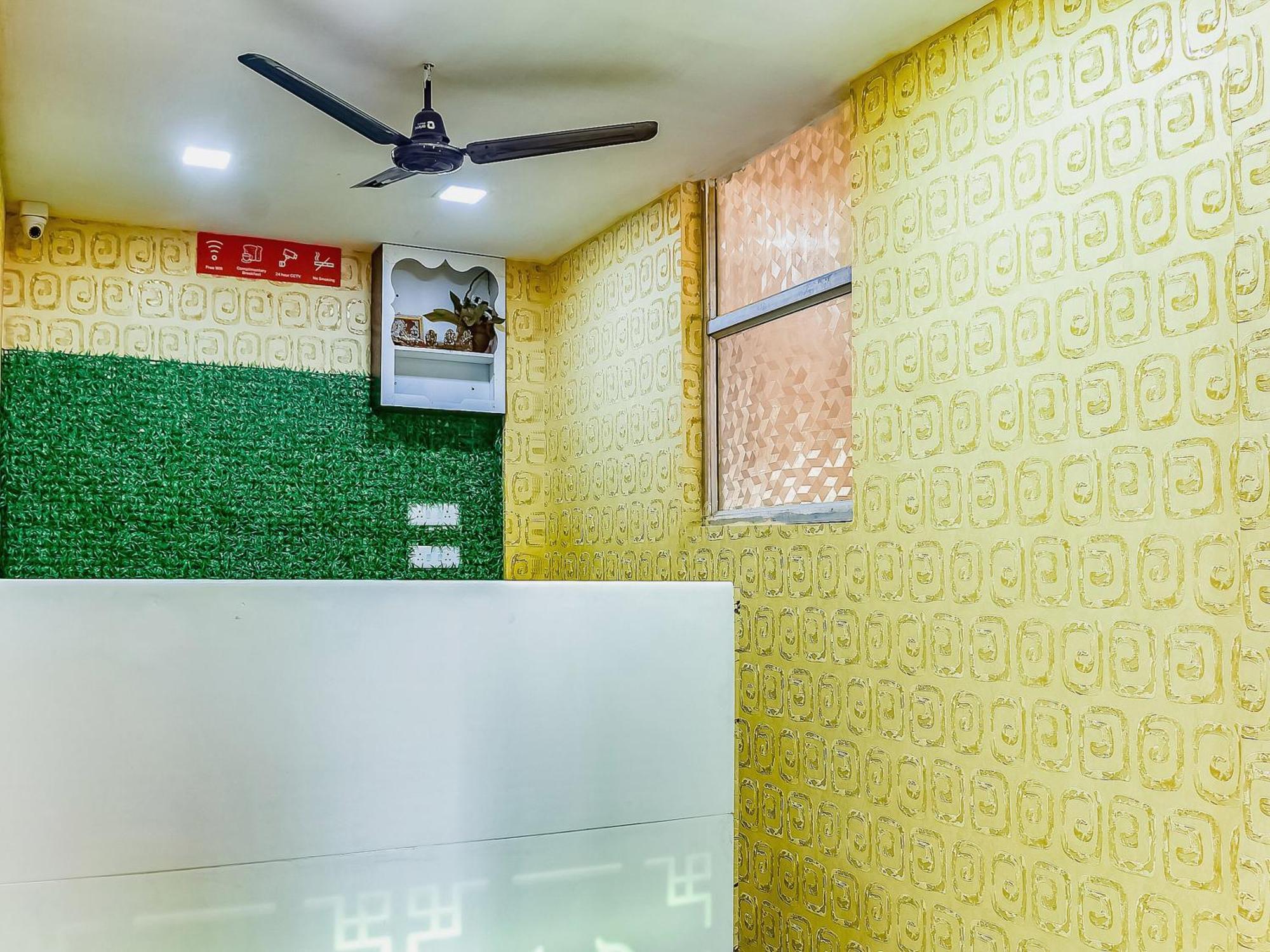 Hotel O S&H Residency Khandagiri Екстериор снимка