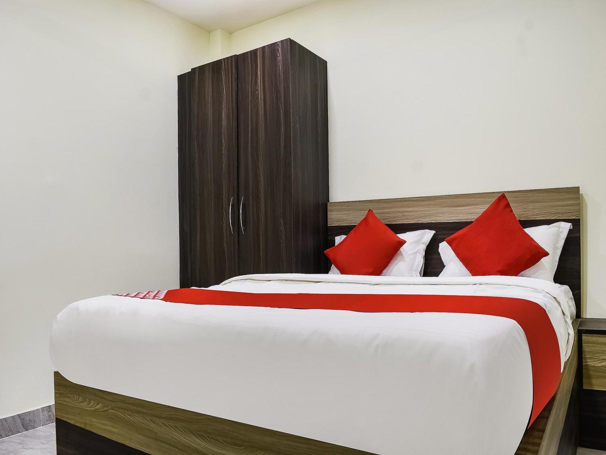 Hotel O S&H Residency Khandagiri Екстериор снимка